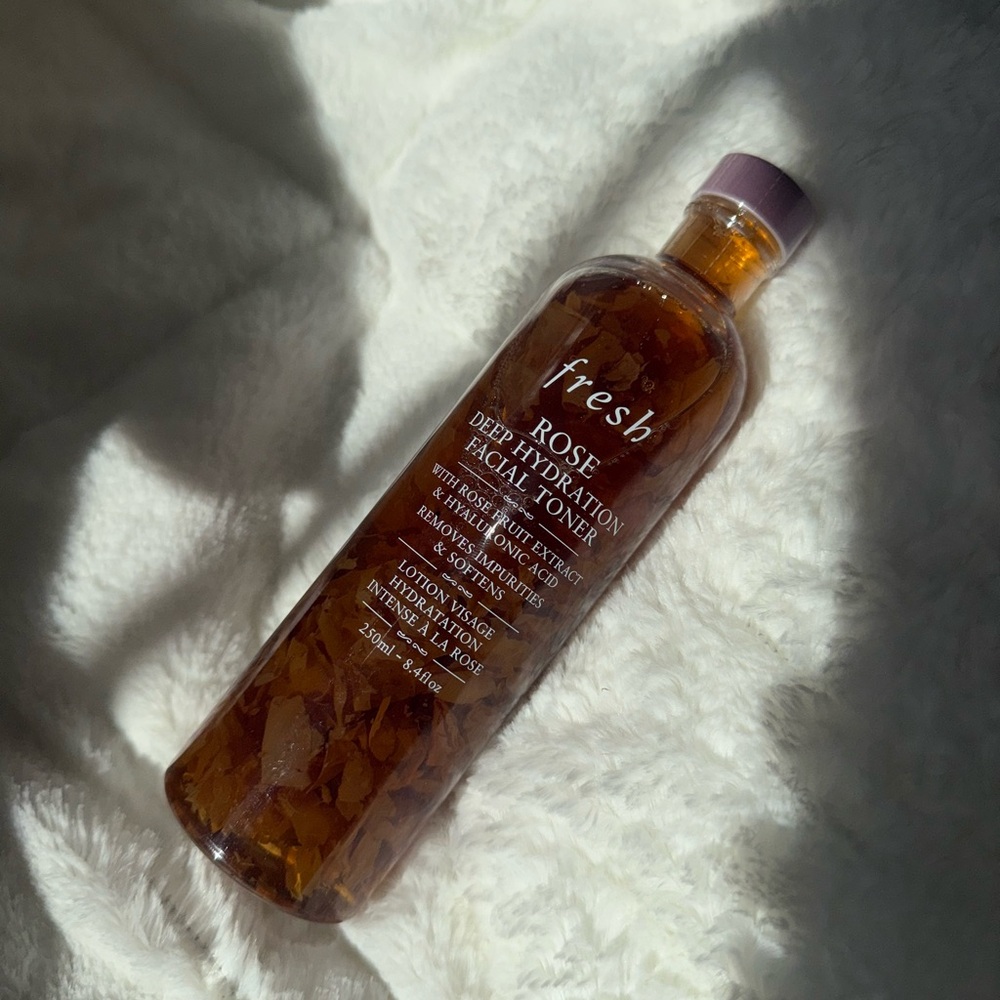 NEW & SEALED - 8.4 fl oz Fresh Rose Deep Hydration Facial Toner